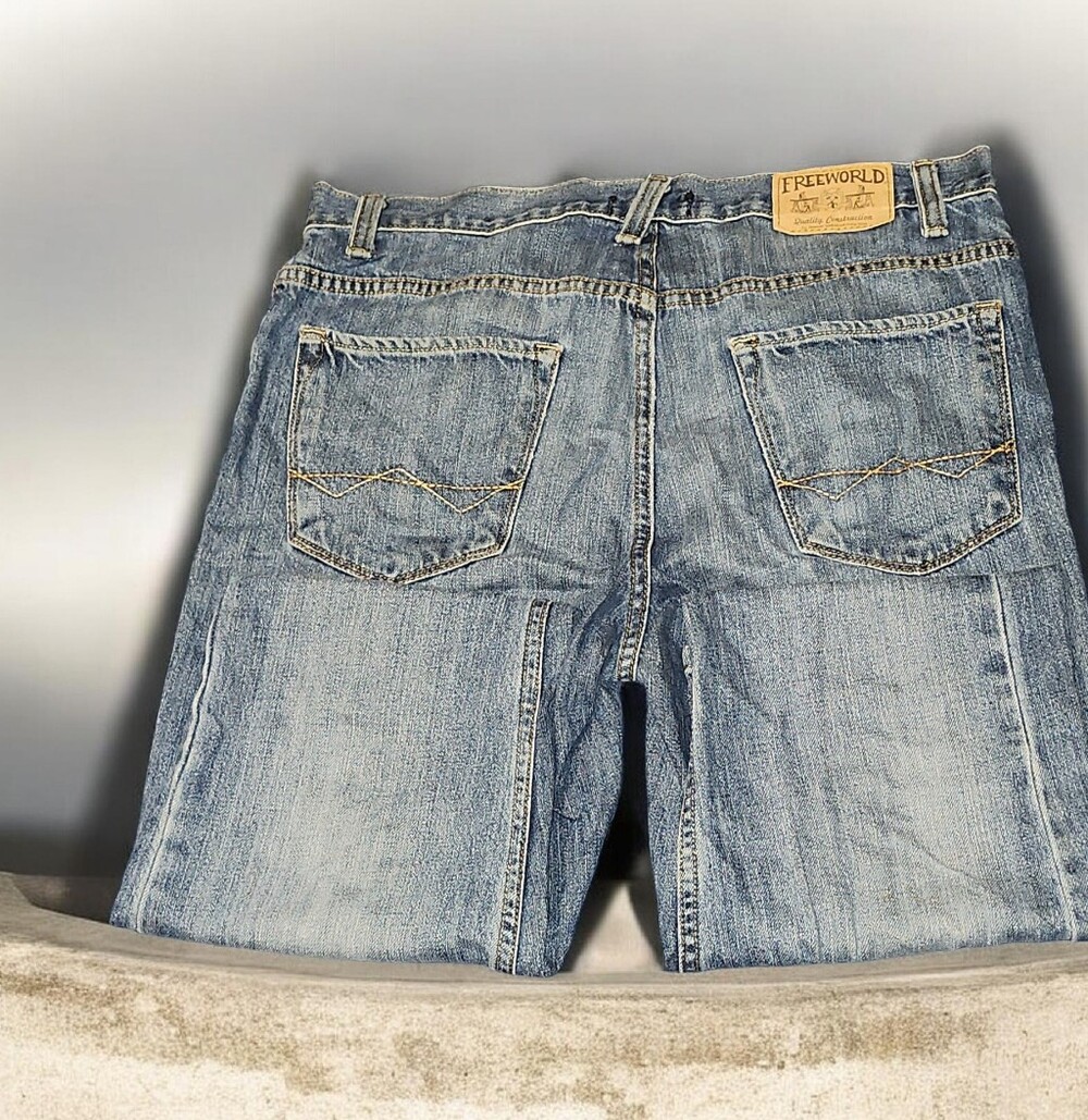 Men’s Light Blue Bootcut Jeans